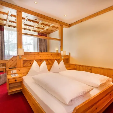 Garni Haus Tyrol Hotel 3*