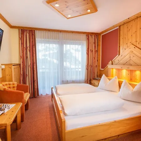 Hotel Garni Haus Tyrol