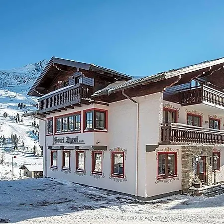 Hotel Garni Haus Tyrol