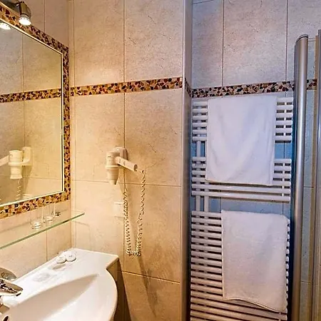 Garni Haus Tyrol 3*