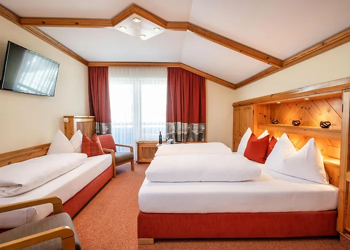 酒店 Garni Haus Tyrol 3*