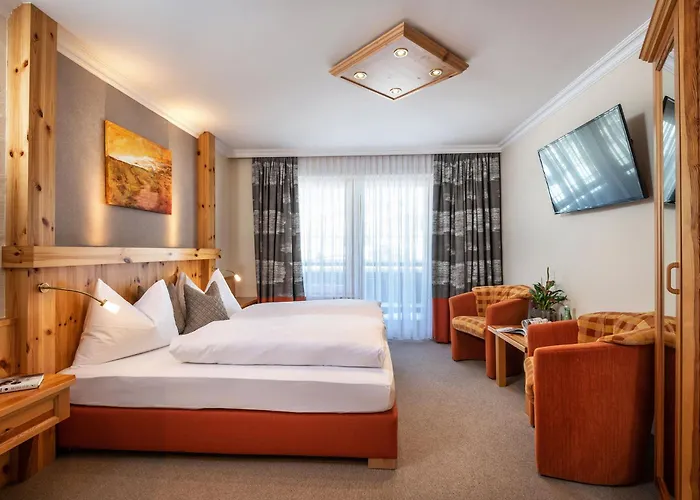 Garni Haus Tyrol 上陶恩